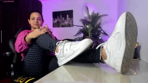 Snapshot of amaia_bushida chatting on October 2025 02:18:01 AM anny online show from October 2025 02:18:01 AM