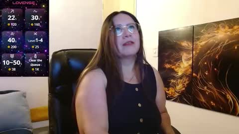 Snapshot of amalia_brunette chatting on January 2026 11:19:01 PM AMALIA online show from January 2026 11:19:01 PM