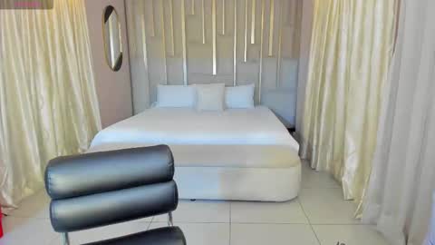 Amalia cruss online show from January 2026 08:12:01 PM