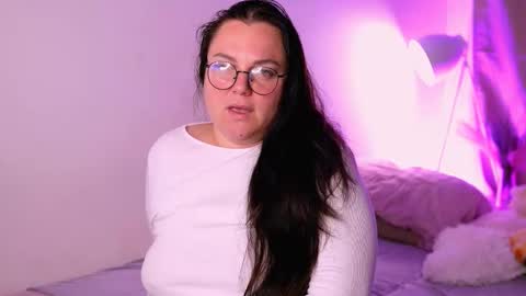 Snapshot of amalia_minkxx chatting on November 2025 03:40:02 AM amalia_minkxx online show from November 2025 03:40:02 AM