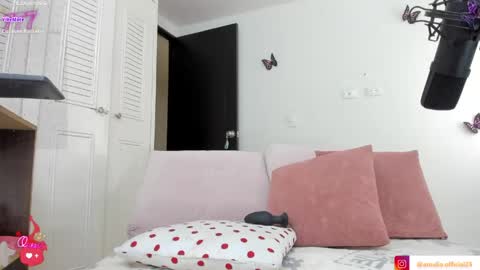 Amalia    Ig online show from April 2026 07:06:01 PM