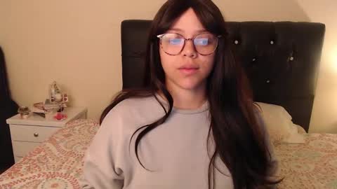         online show from January 2025 04:13:02 PM