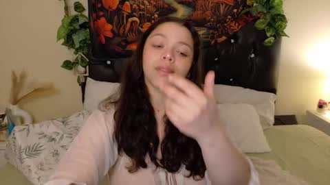         online show from October 2025 12:23:02 PM