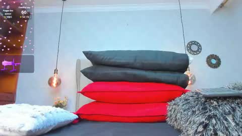 amanda29_ online show from October 2025 07:18:01 PM