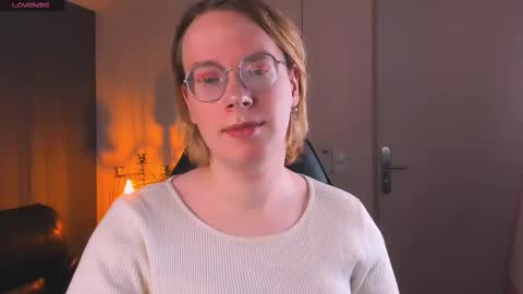 Hi im Amanda online show from October 2025 11:08:02 AM