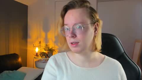 Hi im Amanda online show from October 2025 10:05:02 AM