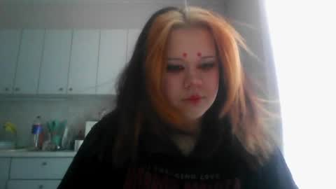 Snapshot of amanda_mia chatting on May 2026 07:04:02 AM amanda_mia online show from May 2026 07:04:02 AM