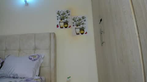 Amanda tint online show from May 2026 06:33:01 AM