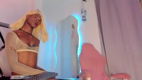 Snapshot of amandaa_fox_ chatting on June 2026 06:12:01 PM amandaa_fox_ online show from June 2026 06:12:01 PM
