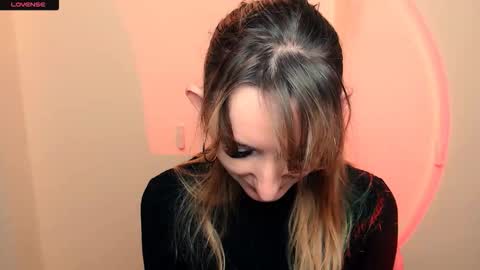 Amanda online show from October 2025 08:03:01 AM