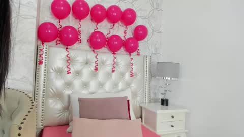 Snapshot of amara_rousse chatting on November 2025 11:52:02 AM amara_rousse online show from November 2025 11:52:02 AM