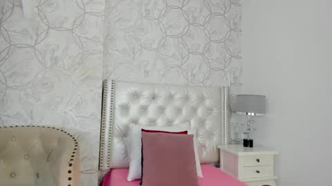 Snapshot of amara_rousse chatting on November 2025 11:32:01 AM amara_rousse online show from November 2025 11:32:01 AM