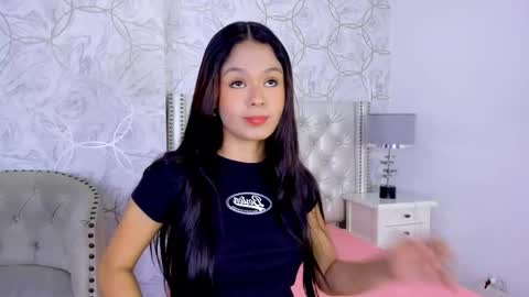 Snapshot of amara_rousse chatting on November 2025 11:35:01 AM amara_rousse online show from November 2025 11:35:01 AM