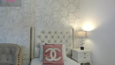 Snapshot of amara_rousse chatting on December 2025 11:36:02 AM amara_rousse online show from December 2025 11:36:02 AM