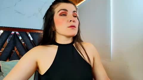 Amara Vega  online show from November 2025 12:59:02 PM