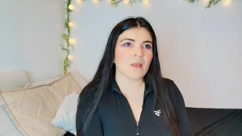 Amara Vega  online show from May 2026 10:22:02 PM
