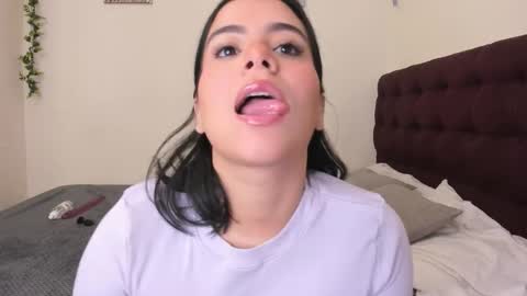 Amaraa 01 online show from December 2025 03:33:02 AM