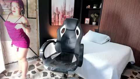 Amara online show from June 2026 07:59:01 PM