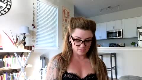 Snapshot of amarajezebel chatting on September 2025 12:13:02 AM Amara Jezebel online show from September 2025 12:13:02 AM