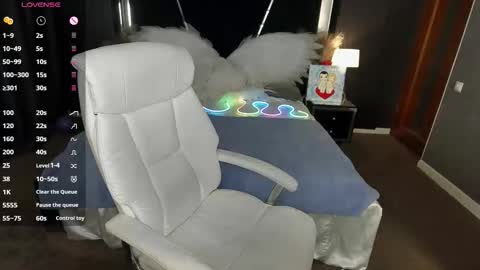 Sofia online show from March 2026 07:53:01 PM