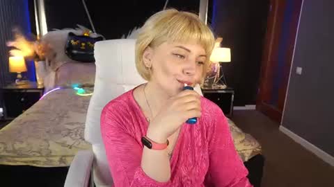 Sofia online show from July 2026 01:06:01 PM
