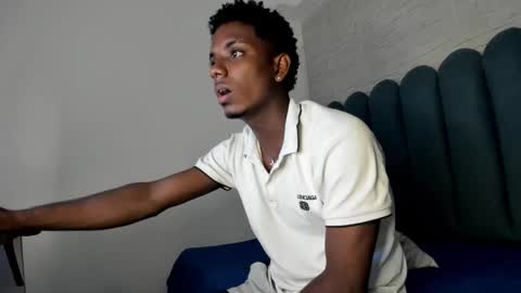 Amare online show from November 2025 07:04:02 PM