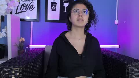 Emily online show from January 2025 02:39:01 PM