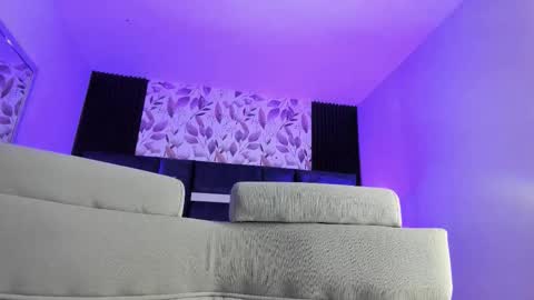 Emily online show from December 2025 10:31:01 AM