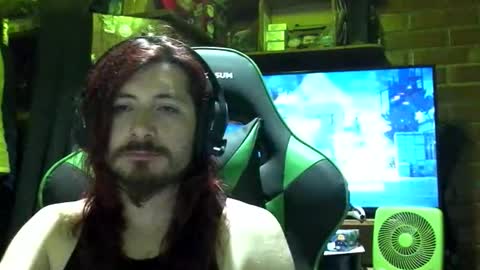 Amaru online show from November 2025 02:23:01 AM