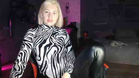 Snapshot of amayamalina chatting on December 2024 06:11:02 AM Malina online show from December 2024 06:11:02 AM