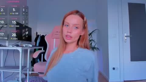 Roxy online show from June 2026 07:27:02 PM