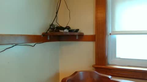 So many calling me Laura but i am Lora now i know Lora is SpanishLaura is EnglishLori is Italian so can call me those name online show from November 2025 04:51:02 PM