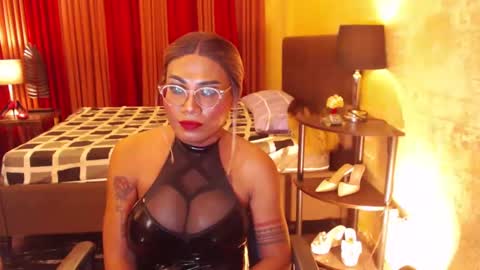 amazingtranskelly online show from February 2025 09:50:01 PM