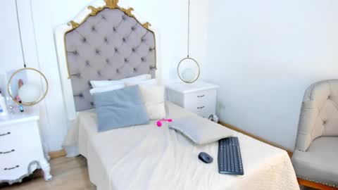 Sara online show from December 2024 02:19:02 PM