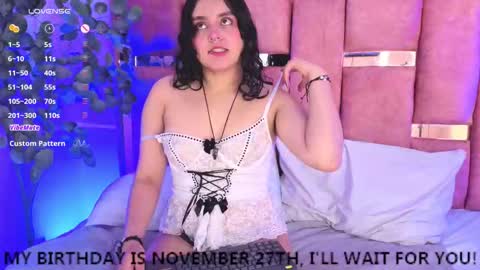   online show from November 2025 07:02:02 PM