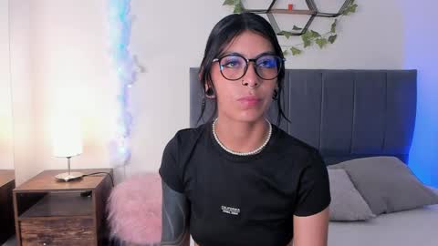 ambar_gh1 online show from March 2026 08:41:02 PM