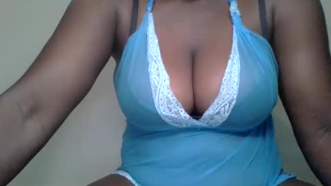 Snapshot of ambar_jasiri chatting on February 2025 01:15:02 AM Mia online show from February 2025 01:15:02 AM