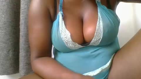 Snapshot of ambar_jasiri chatting on March 2025 07:19:01 AM Mia online show from March 2025 07:19:01 AM