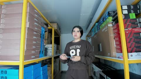 Ambarina  online show from April 2026 11:37:01 AM