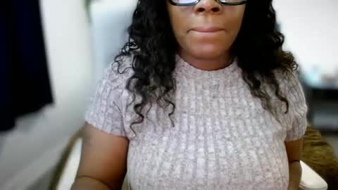 Snapshot of ambarose88 chatting on October 2025 03:27:01 PM Amoya online show from October 2025 03:27:01 PM