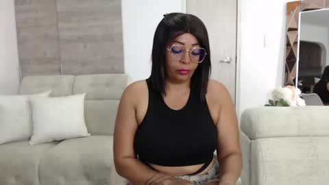 Snapshot of ambarsofhia chatting on December 2025 08:29:01 PM Amber Sofhia online show from December 2025 08:29:01 PM