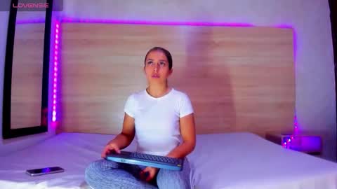 ambarvioletcm online show from March 2026 03:16:02 PM