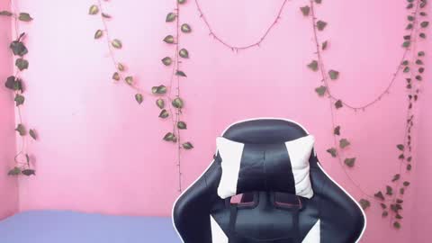 Snapshot of ambel_rose chatting on February 2025 11:03:02 PM ambel_rose online show from February 2025 11:03:02 PM