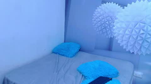 ambel_rose online show from May 2026 01:12:01 AM