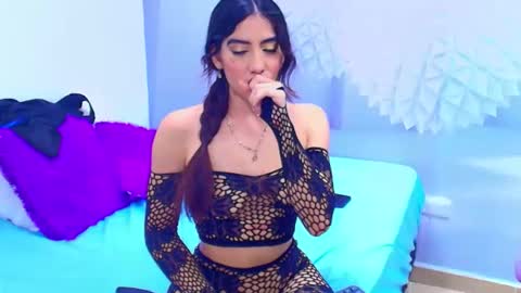 ambel_rose online show from May 2026 10:38:02 PM