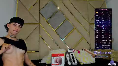 Amber  online show from November 2025 06:19:01 PM