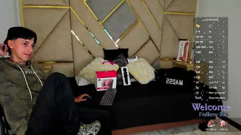 Amber  online show from November 2025 04:17:02 PM