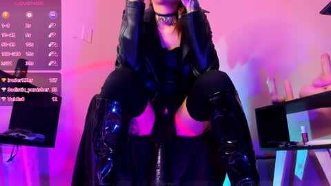 Snapshot of amber_blair chatting on December 2024 02:31:02 AM amber_blair online show from December 2024 02:31:02 AM