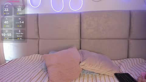 amber_bridge online show from December 2025 09:10:02 PM