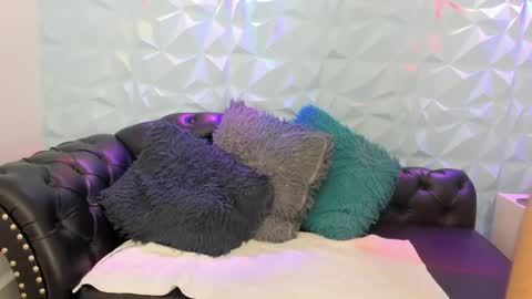 Amber online show from April 2026 11:56:01 AM